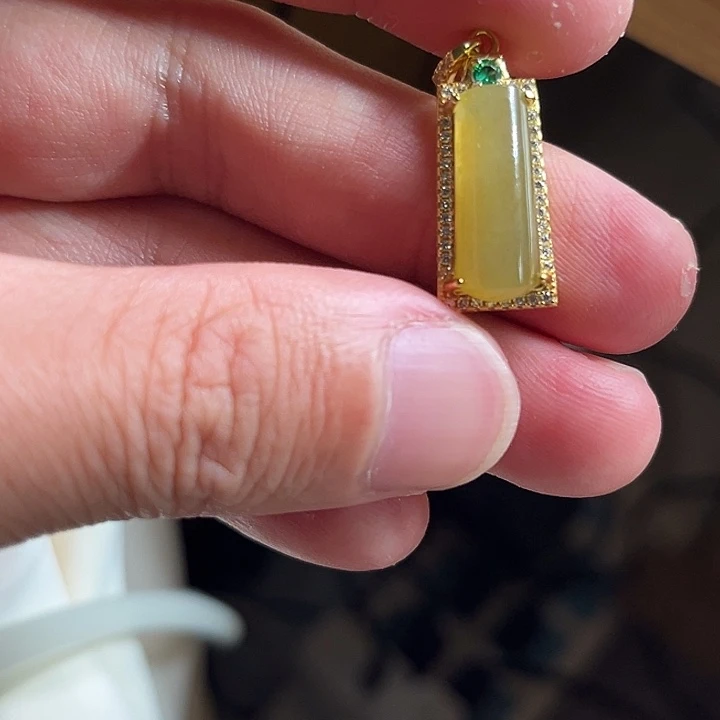 翡翠裸石缅料A货翡翠