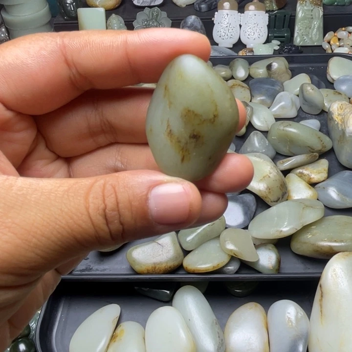 未镶嵌和田玉珠宝半成品