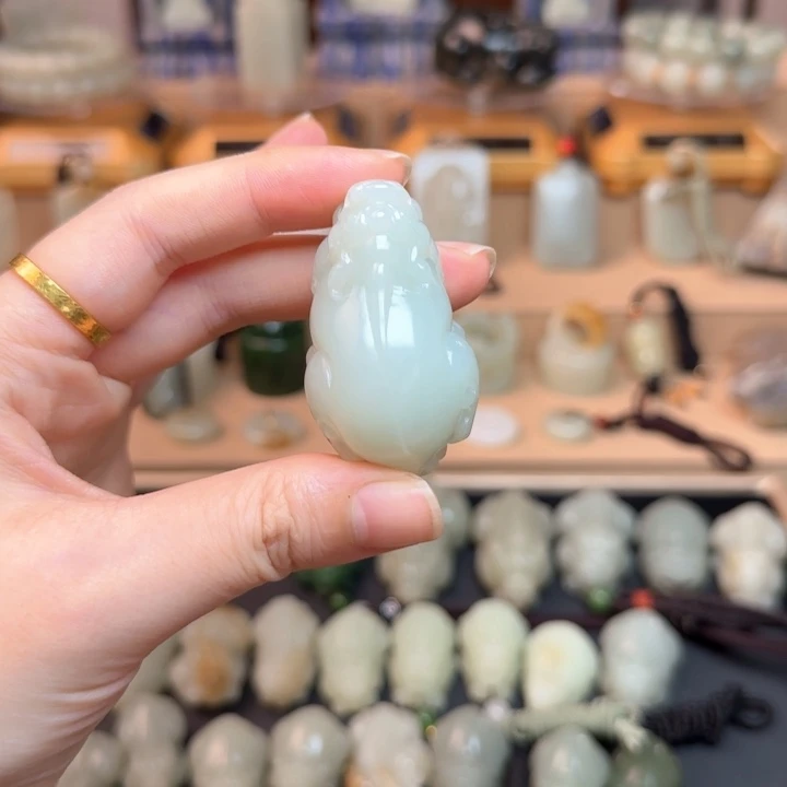 和田玉挂件未镶嵌