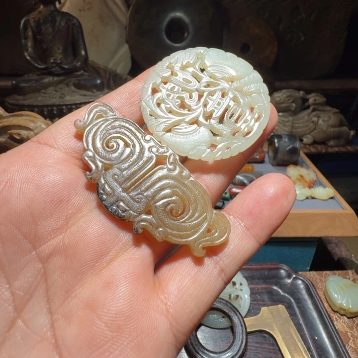 W***！和田玉（糖玉）未镶嵌颈饰