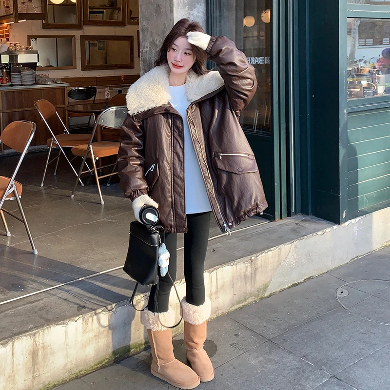 咖色大翻领皮衣羽绒服女冬季2025新款高级感白鸭绒内胆派克服外套