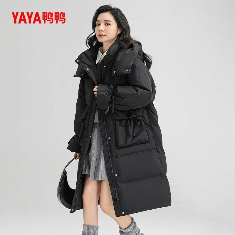 YAYA/鸭鸭新国标90绒韩版羽绒服中长款时尚连帽加厚保暖羽绒服