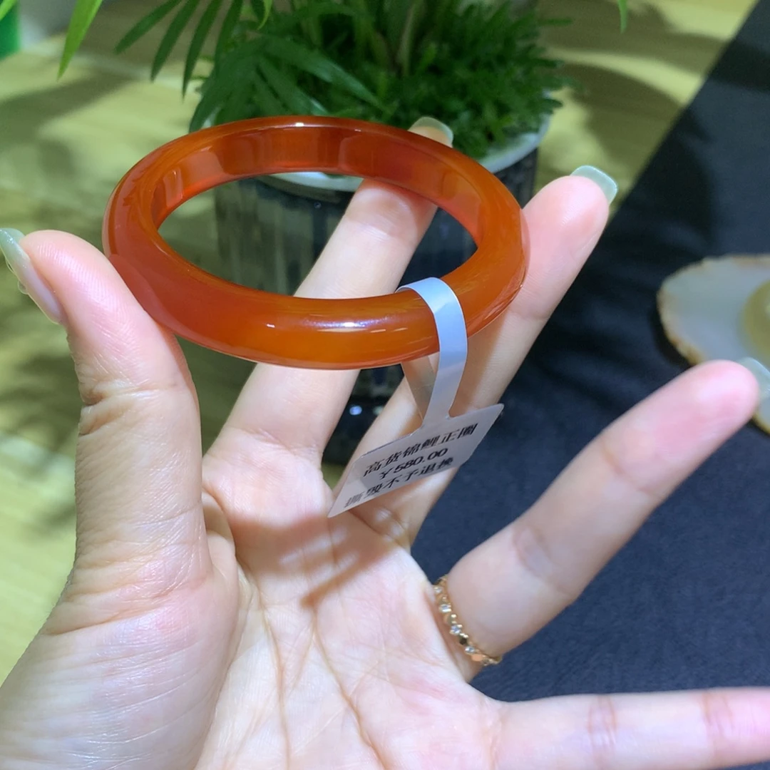 手镯玛瑙/玉髓未镶嵌