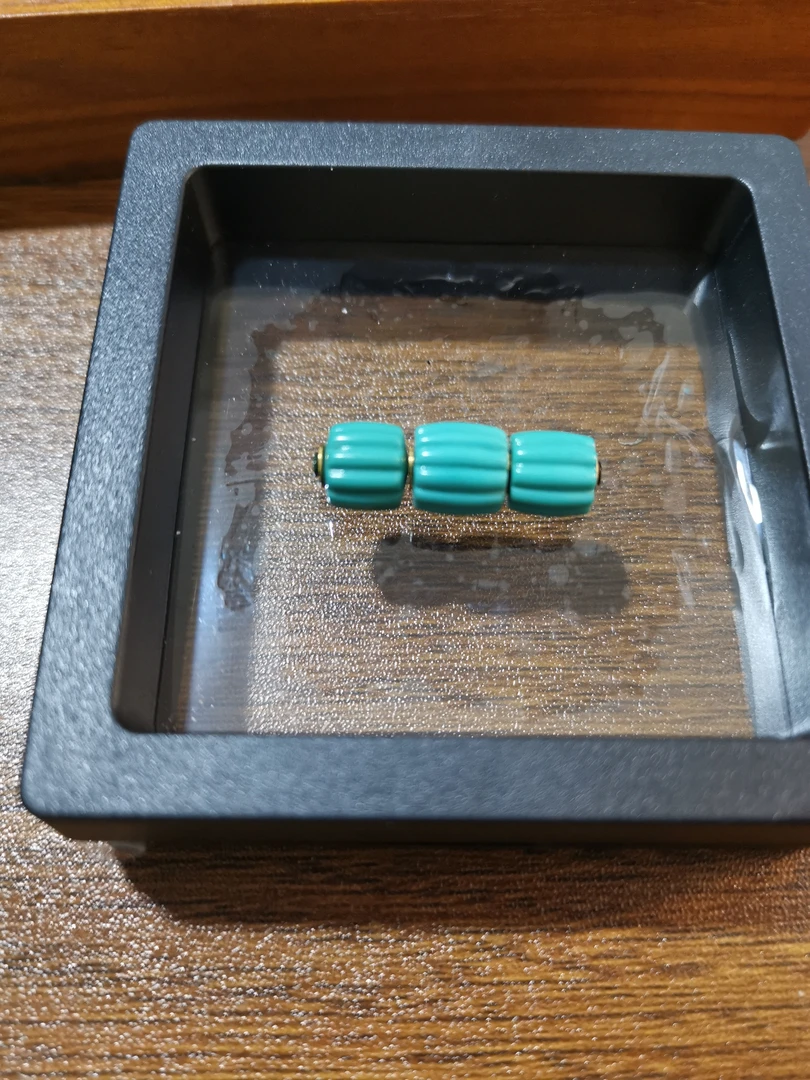 文玩绿松石雕刻珠子