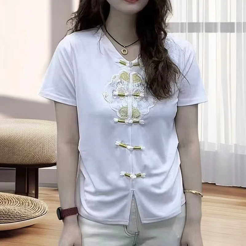 新中式刺绣V领短袖t恤女2025夏季新款设计感国风小衫盘扣开叉上衣