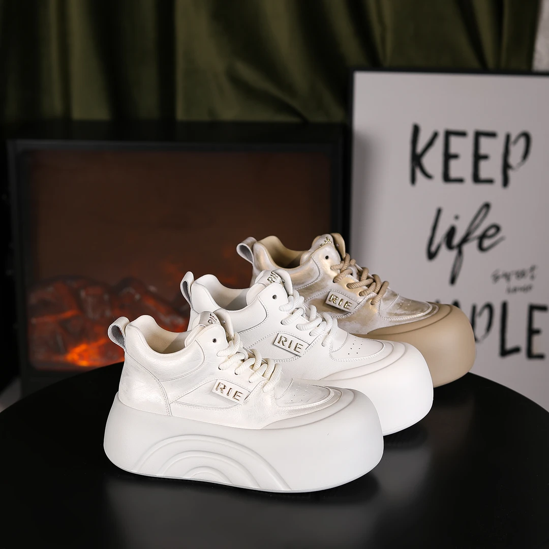 【尺码不多了】增高6cm时尚潮流百搭女士休闲鞋 989