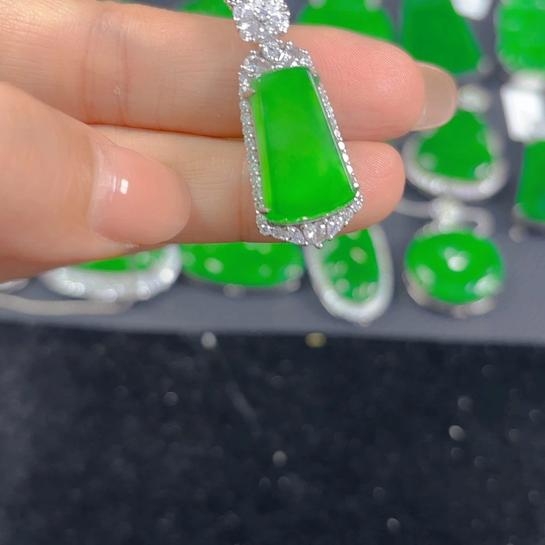 翡翠银S925镶嵌吊坠(不含链)