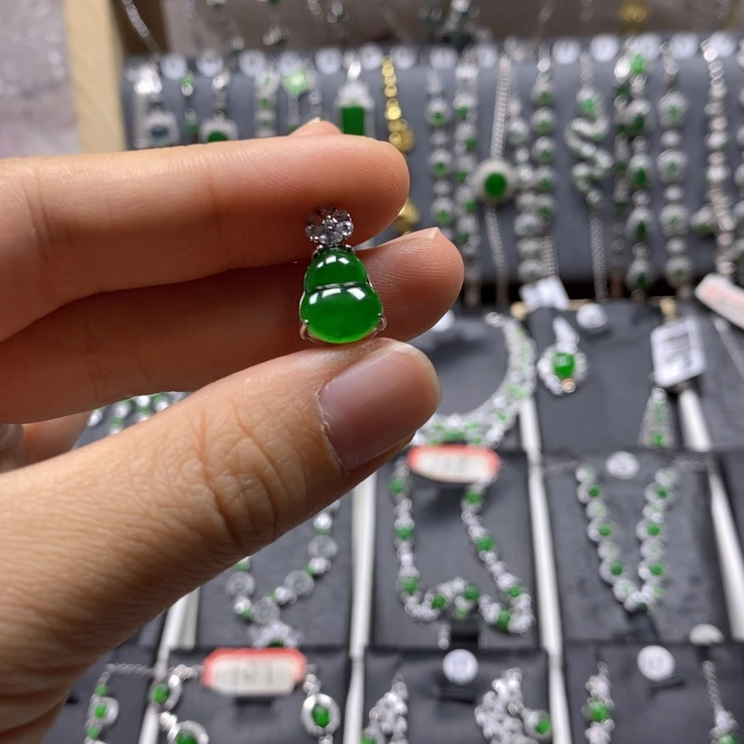 翡翠颈饰银S925镶嵌翡翠12×9×3