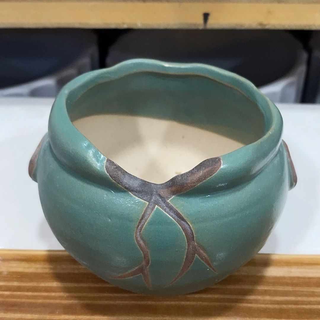 摆件陶盆有孔 瑕疵介意勿拍