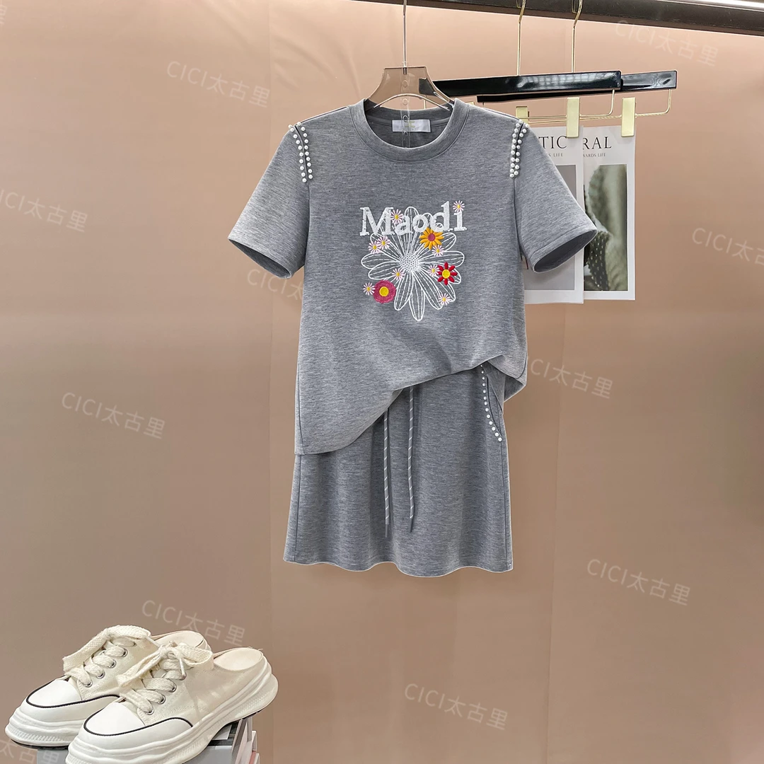 编号109   重工钉珠刺绣花朵短袖T恤+高腰半身裙两件套LL-4000083