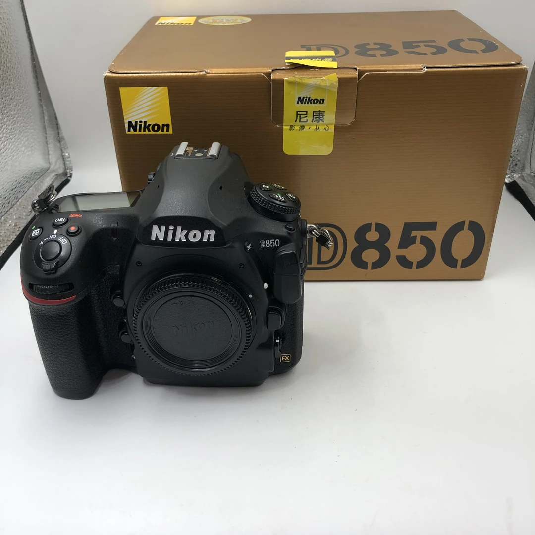 95新 Nikon/尼康 尼康D850专业全画幅旗舰单反相机(0807)