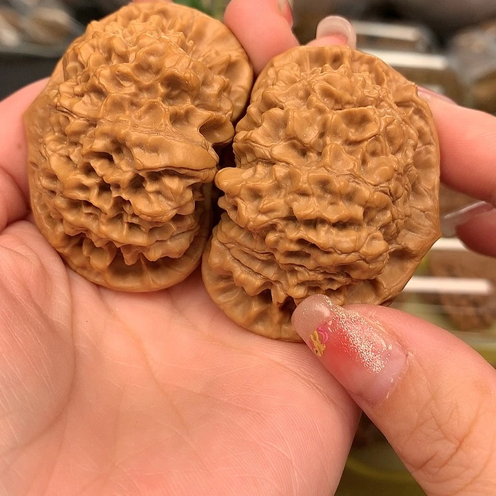 文玩核桃吊坠寒**雪53官帽