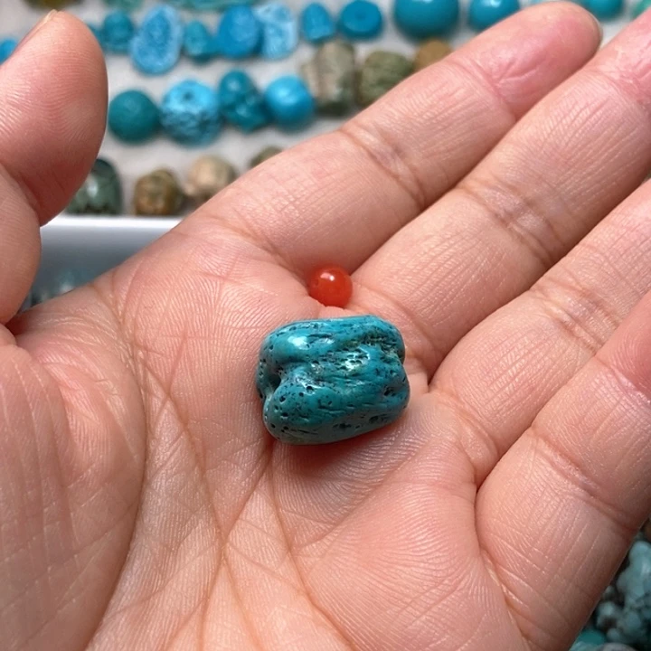 颈饰未镶嵌南红玛瑙