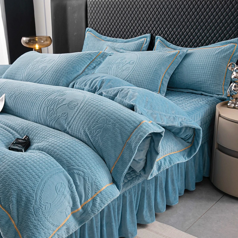 高端新款加厚牛奶绒雕花床盖四件套双面绒被套加绒床单冬季轻奢