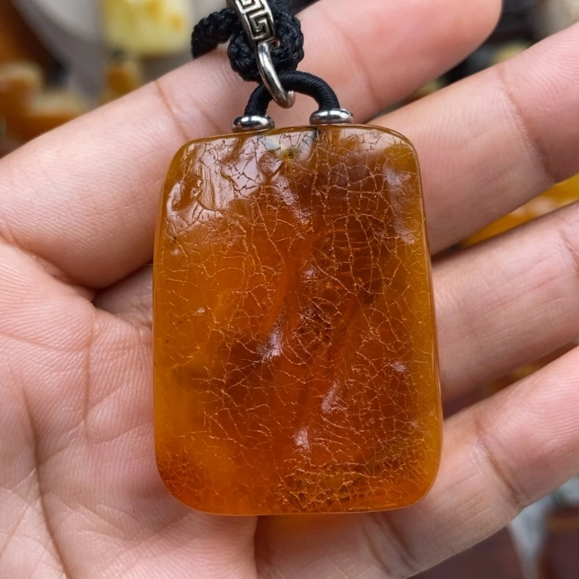 【闪购商品】琥珀颈饰未镶嵌