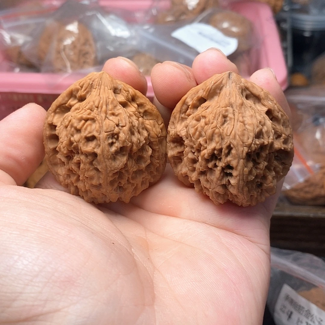 1文玩核桃南疆石42-02