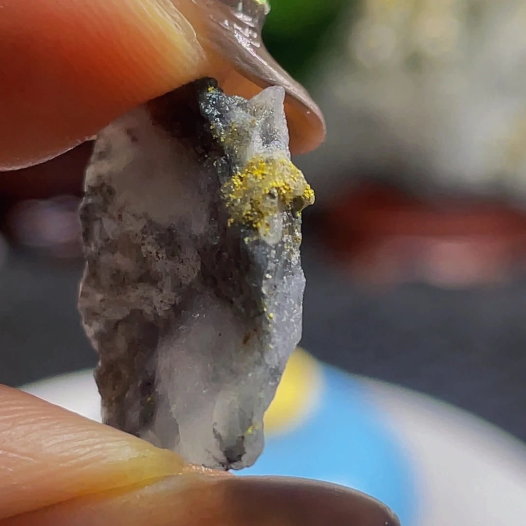 金属豪***伟豪1.1g金达莱天然矿标