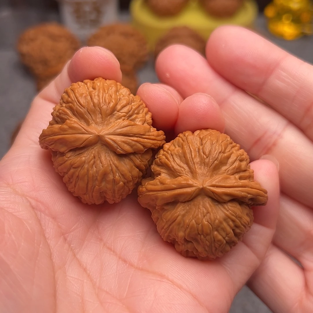 把件文玩核桃精品球白爆肉37+全品