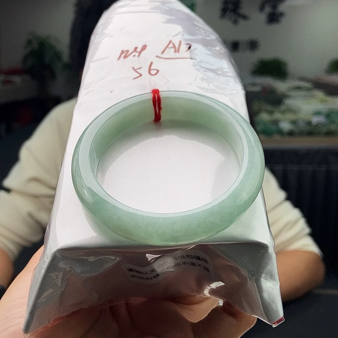 翡翠未镶嵌手镯拍一发一