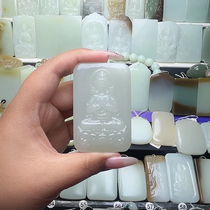 颈饰未镶嵌和田玉