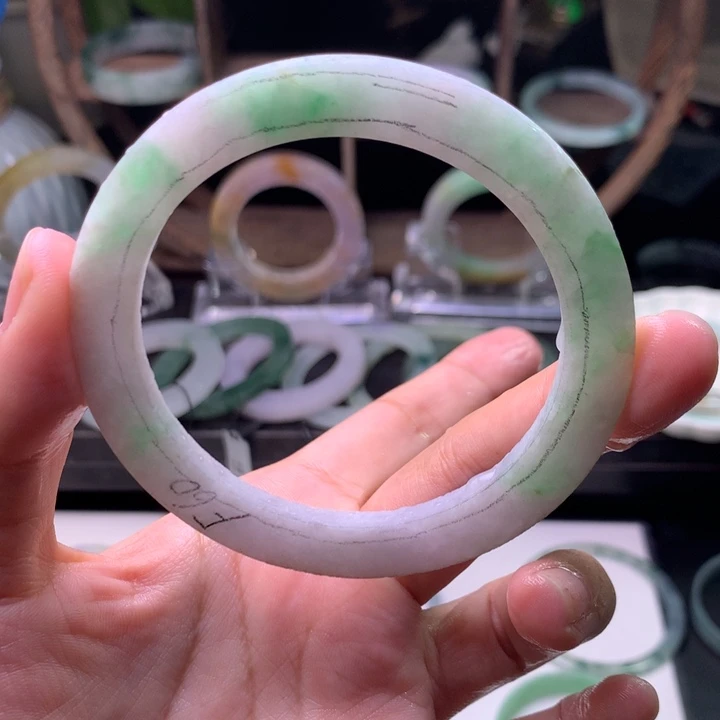未镶嵌翡翠定制翡翠
