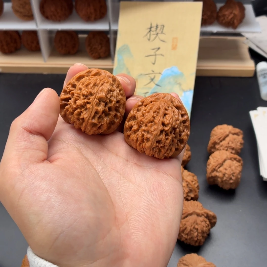 文玩核桃把件南疆石41（微蹭）