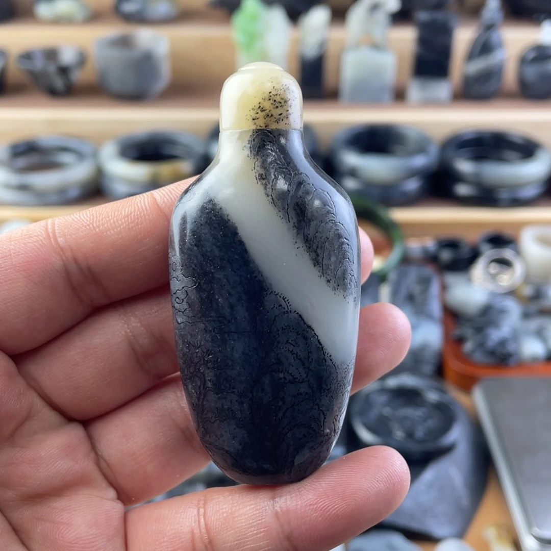 颈饰未镶嵌和田玉留**春