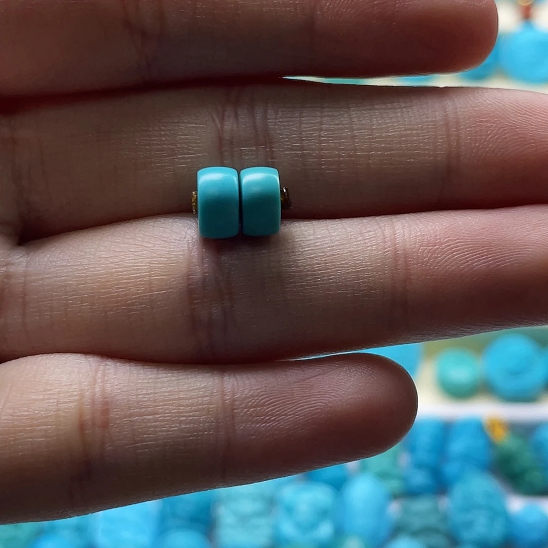 绿松石未镶嵌颈饰