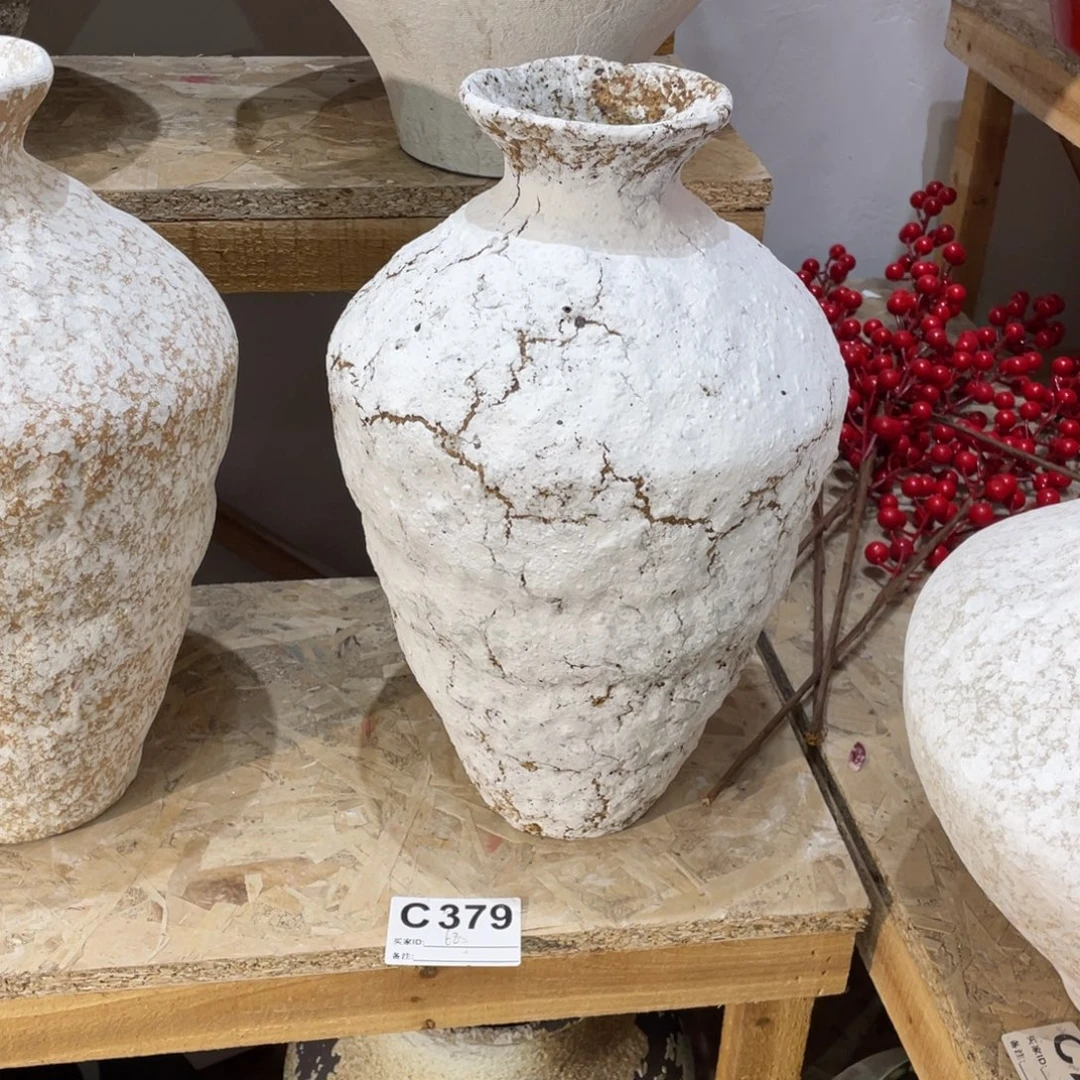 白泥花瓶景德镇陶瓷艺术研究院