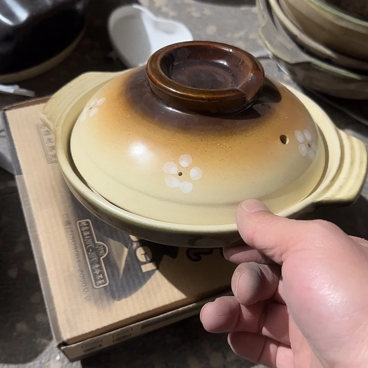 瓷片陶瓷盘子碗啥都有