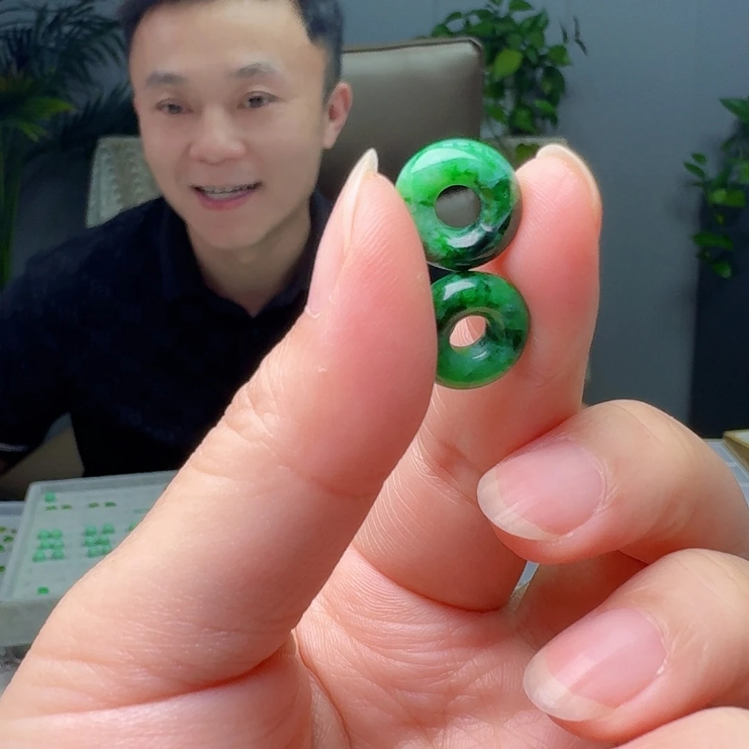 裸石翡翠多样性发货其一微瑕