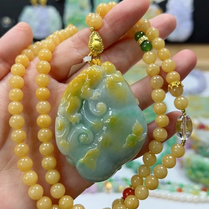 颈饰未镶嵌翡翠吊坠