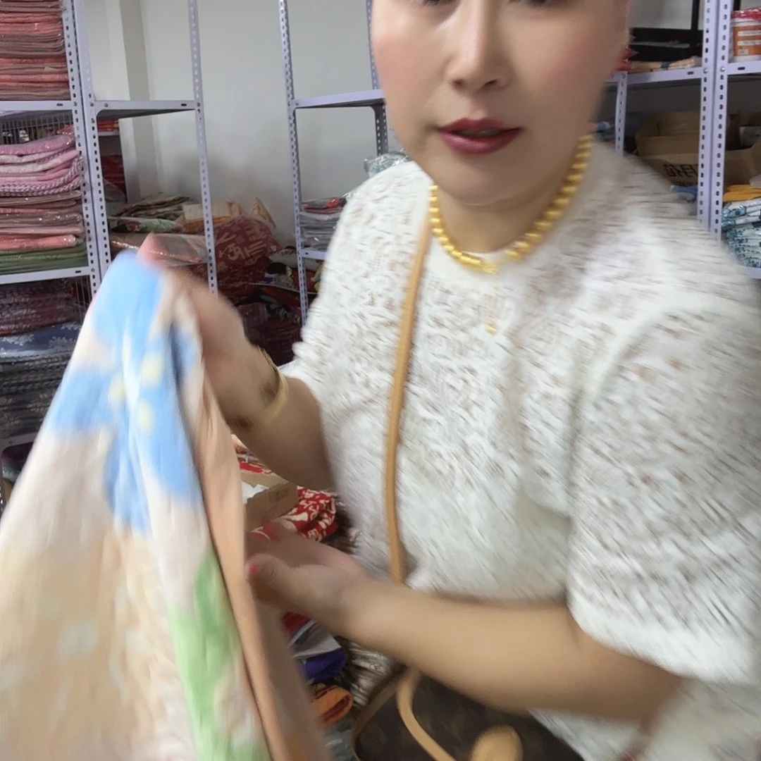 马小胖双人绒毯七彩太阳花