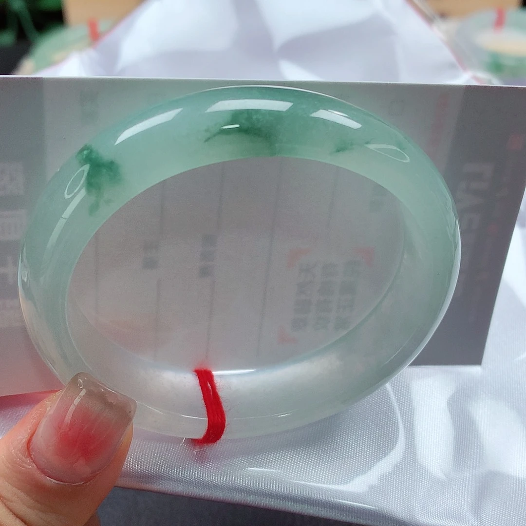 翡翠手镯（贵妃镯）未镶嵌缅甸天然a货翡翠55贵妃冰飘花完美