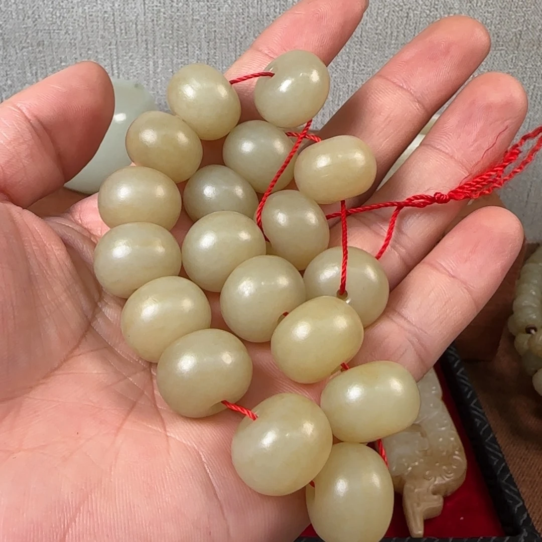 信***意非常精美的脖挂件