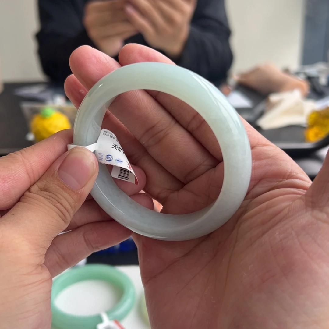 翡翠未镶嵌手镯20号 57