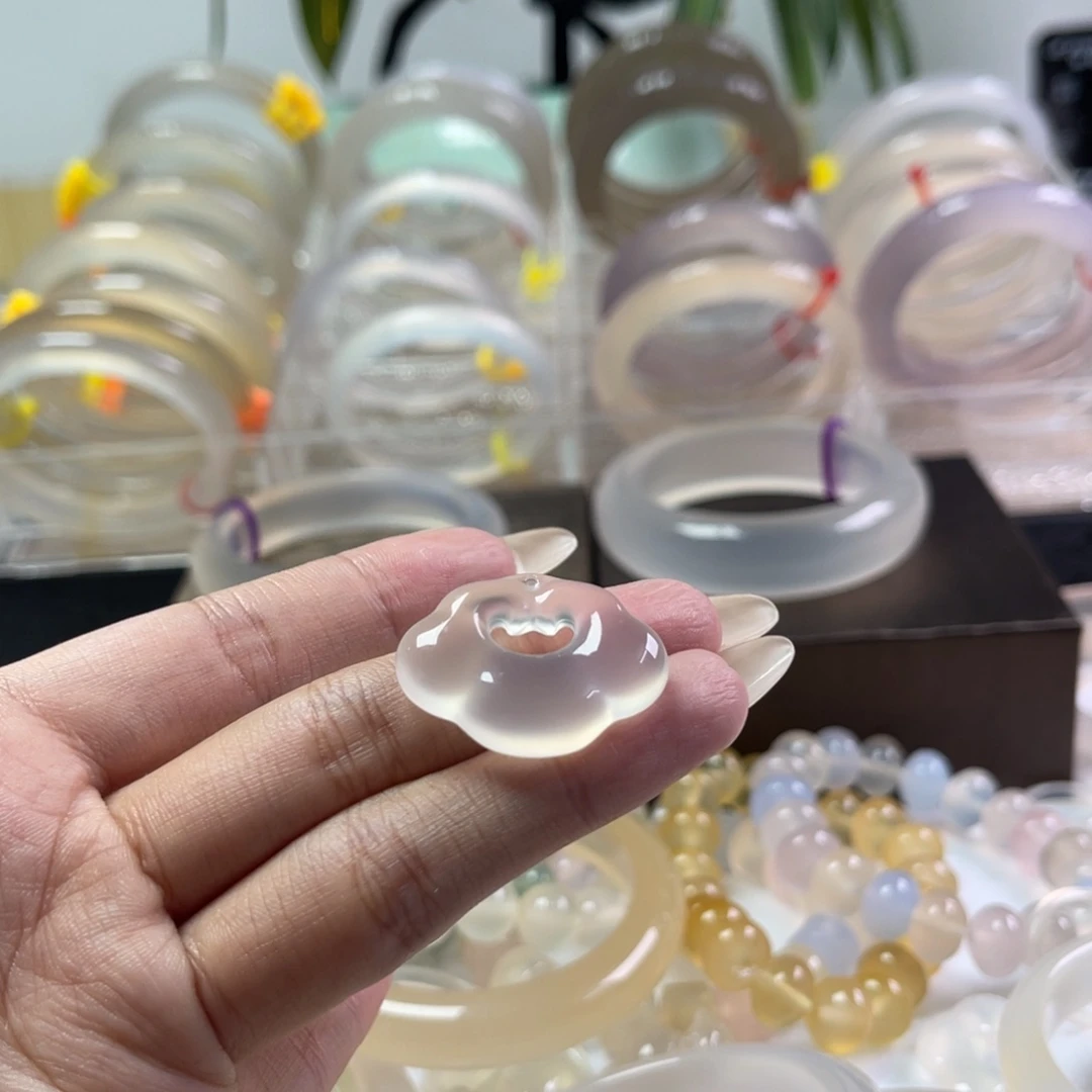 手镯玛瑙/玉髓未镶嵌蒋***也