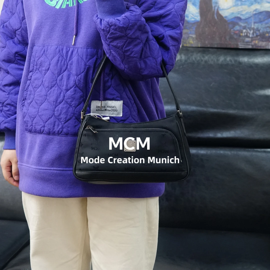 95新 MCM 黑色单肩包/AR02619022/9022