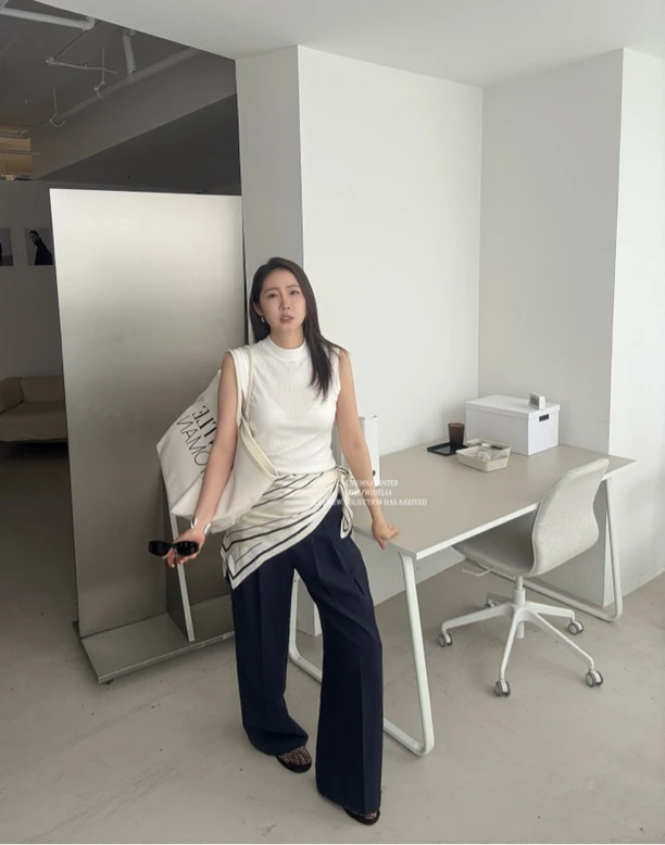 widelia欧美风极简风背心吊带打底女7277休闲设计师修身时尚短款