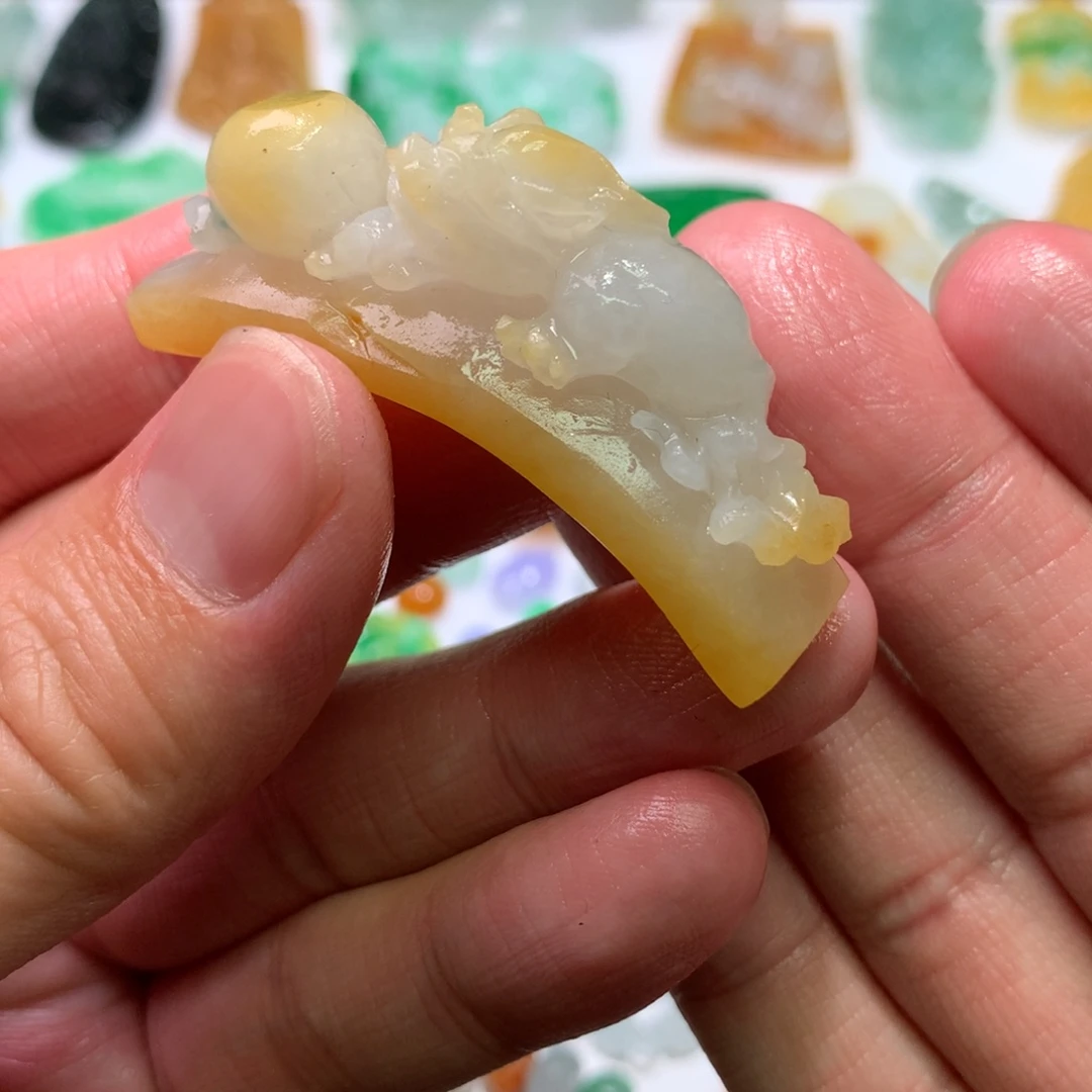 未镶嵌定制翡翠吊坠