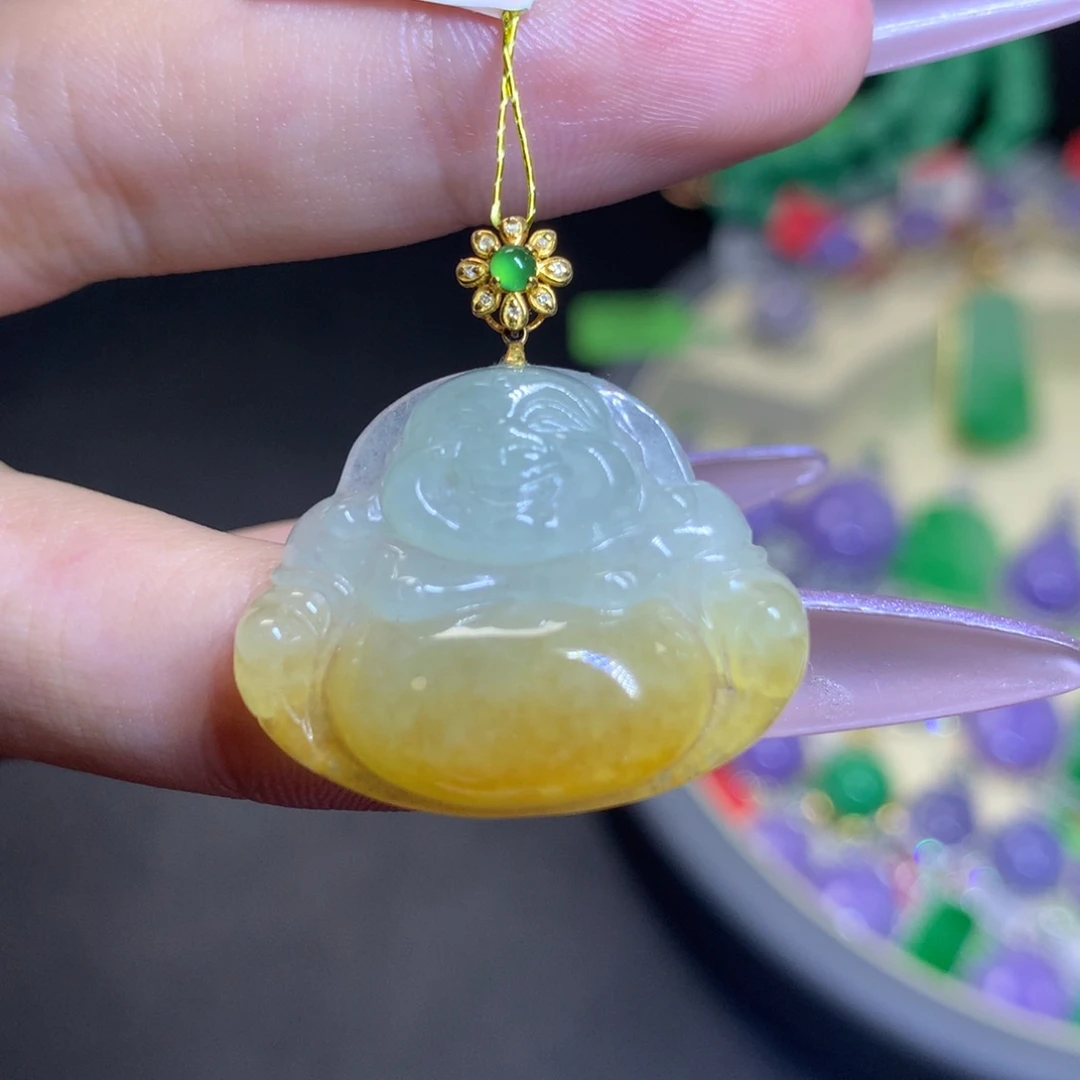 翡翠18K金镶嵌颈饰