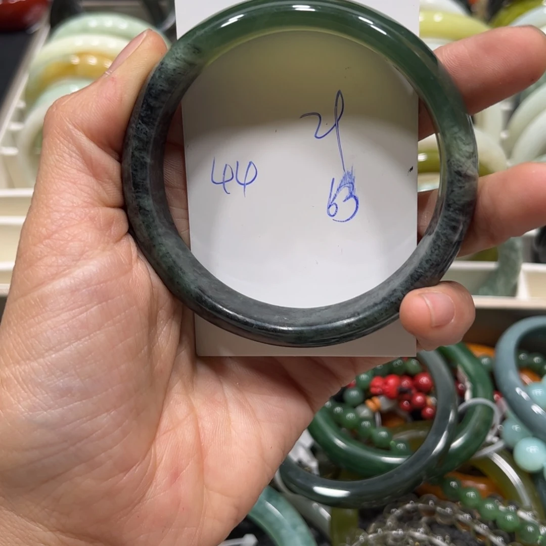 蛇纹石玉手镯未镶嵌J****g