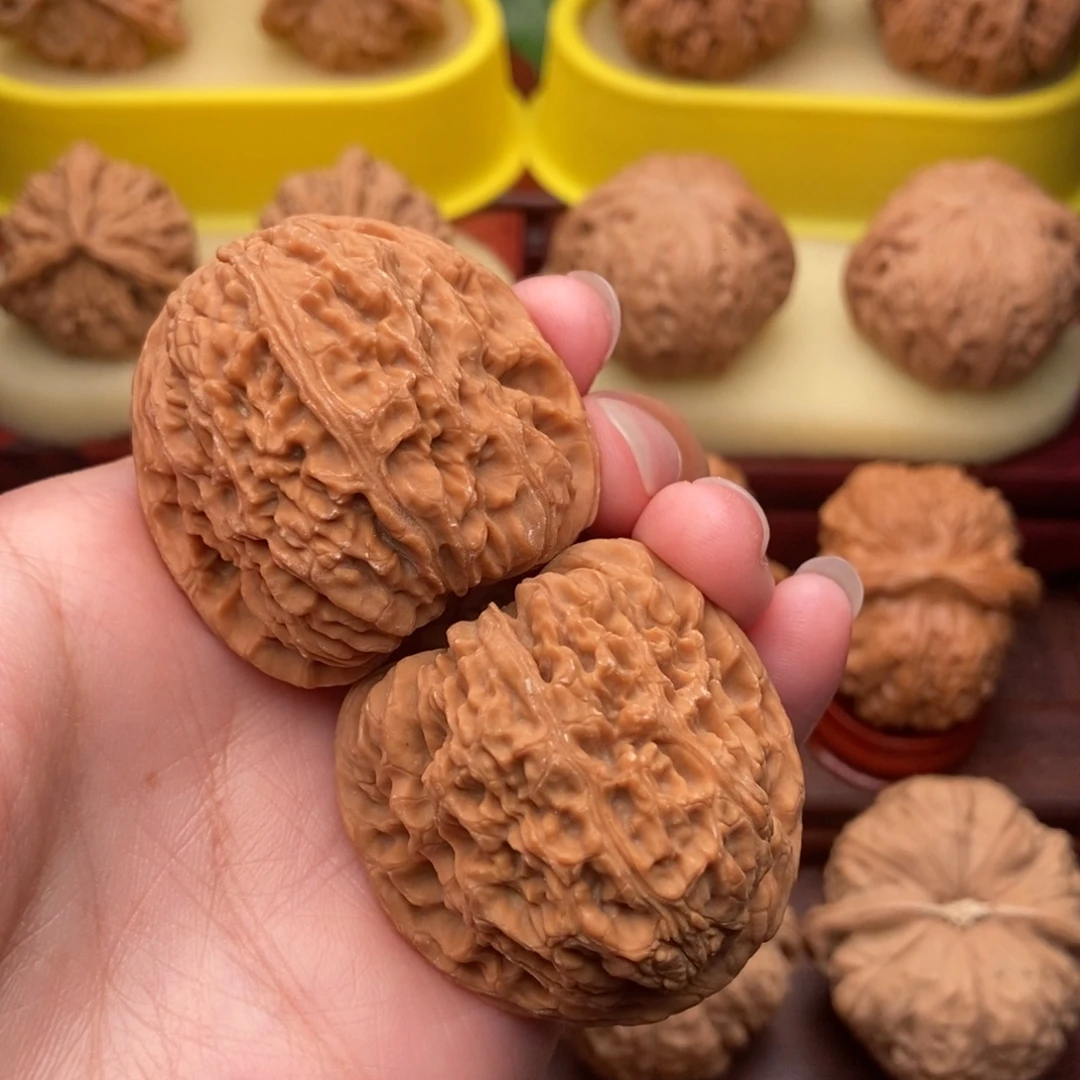把件文玩核桃精品高炮南疆石40