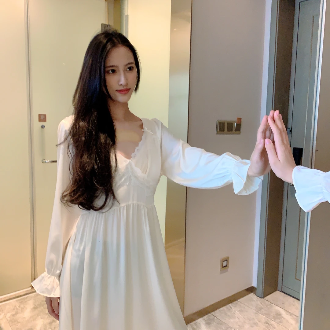 2025法式新款冰雪丝带胸垫长袖睡裙女款春夏季V领中长裙家居服