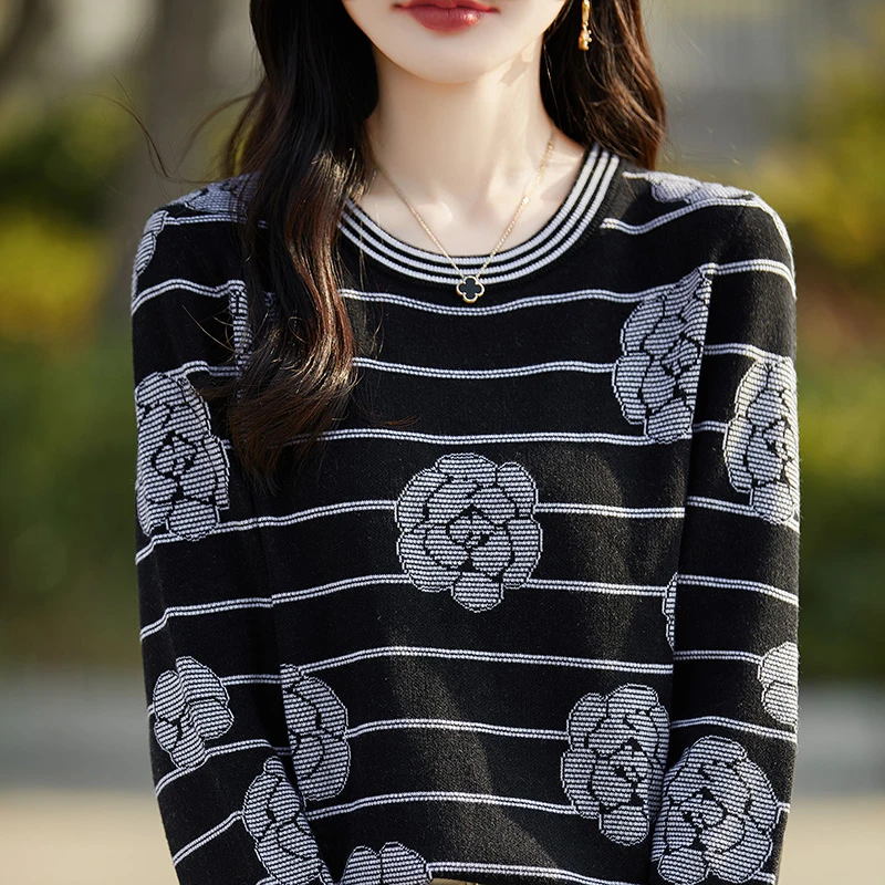 哥弟阿玛施正品秋季时尚圆领精纺羊毛撞色山茶花套头长袖针织毛衫