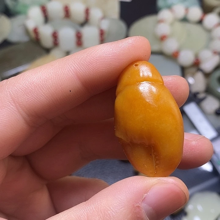 和田玉（糖玉）未镶嵌颈饰