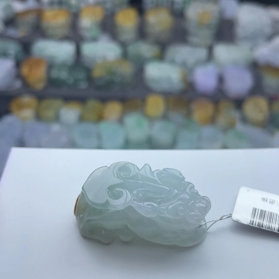 翡翠颈饰未镶嵌貔貅
