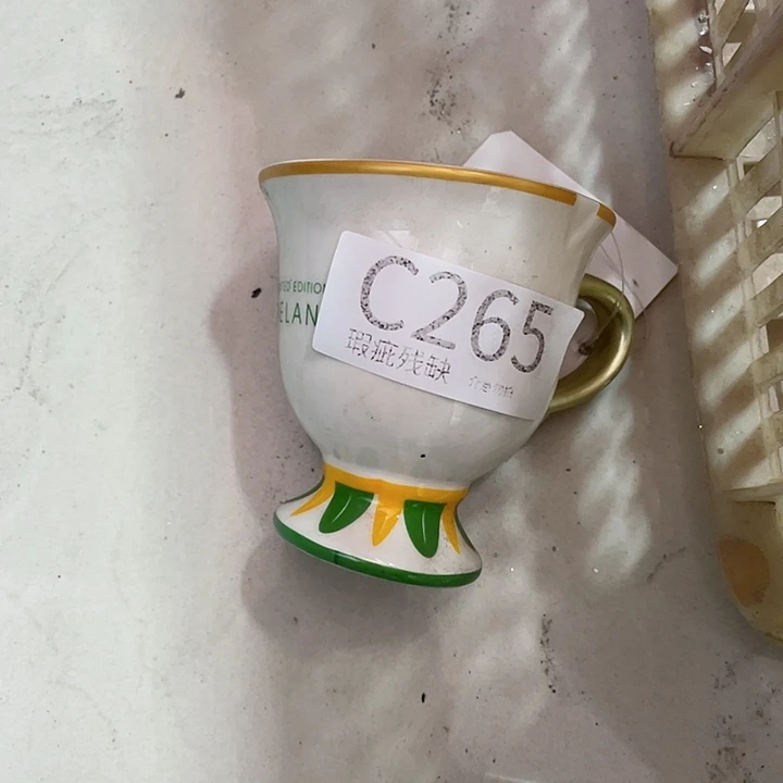 摆件莓*孤品老货微瑕瓷