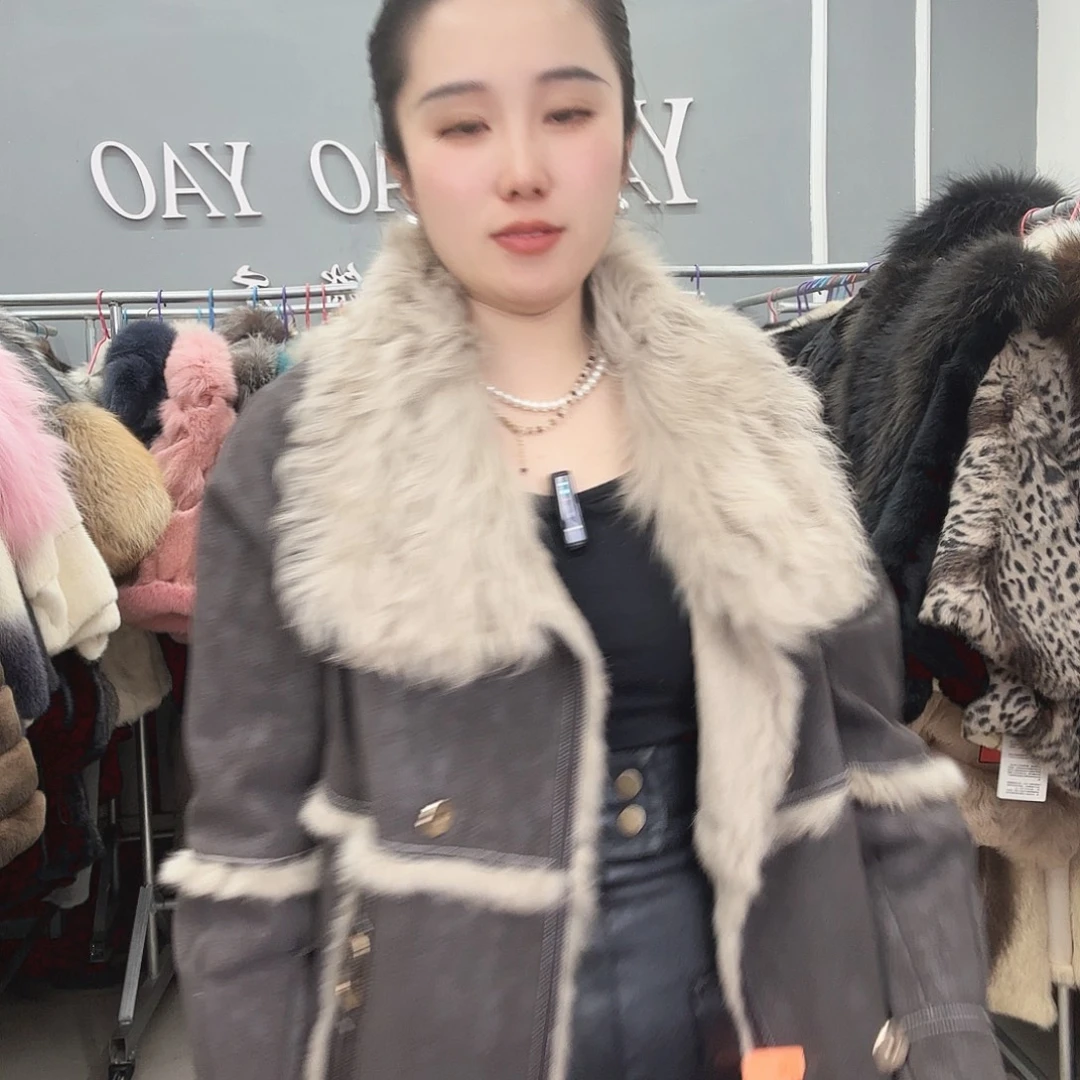 姚小妖家高端皮草