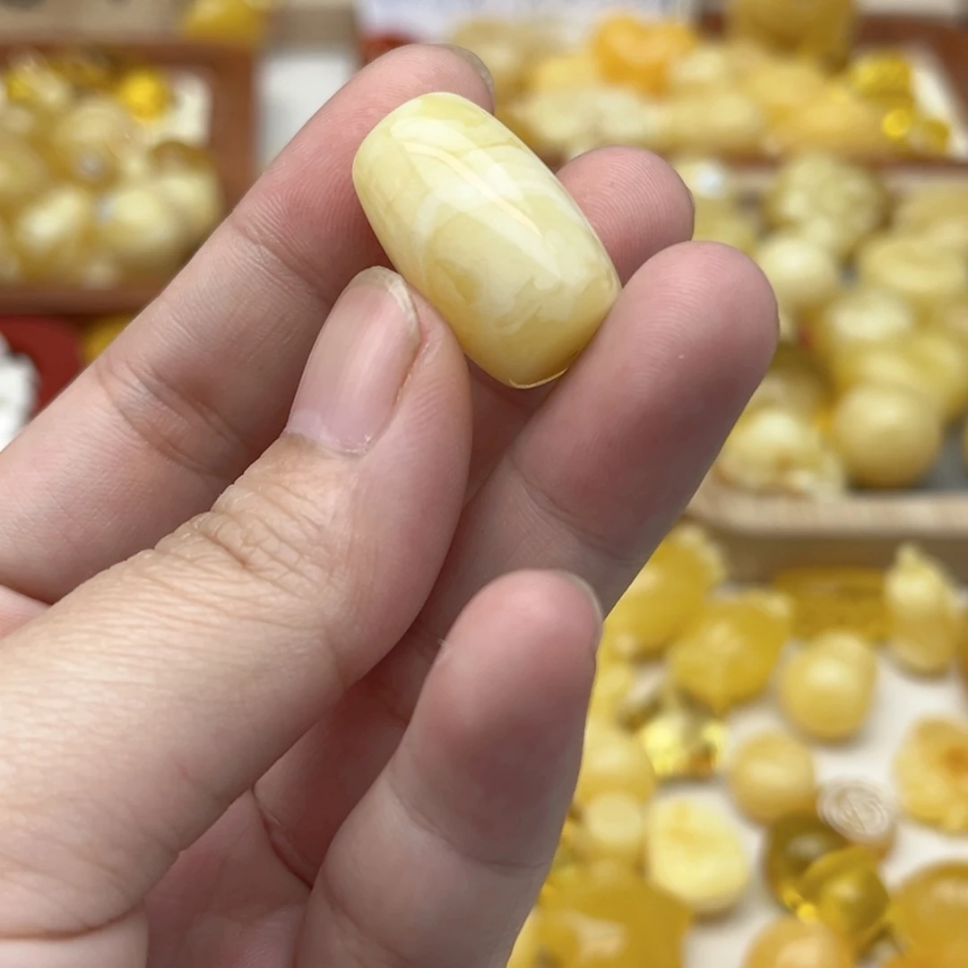 蜜蜡未镶嵌裸石天然